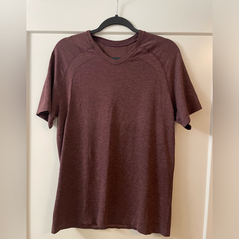 Lululemon Metal Vent Tech V-neck Short Sleeve Shirt